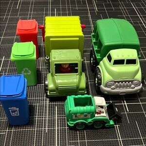Ultimate garbage truck play set #2— Trash not included